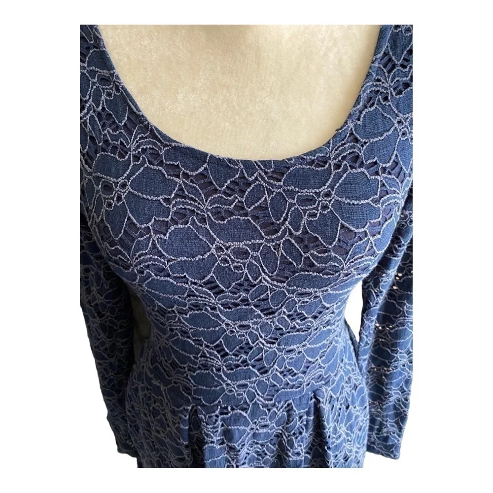 FREE PEOPLE-BLUE LACE DRESS-SIZE SMALL